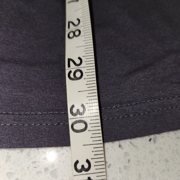 LOT OF 2 BloomChic Cold Shoulder Tops Plus Size 22 / 24 3x 1 Black 1 Grey - Picture 6 of 15